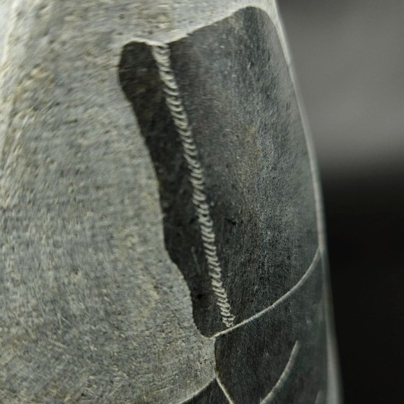 Inuit Eskimo Carving Etching Soapstone Soap Stone Sculpture CAN Igloo Tag Signed - Picture 4 of 13